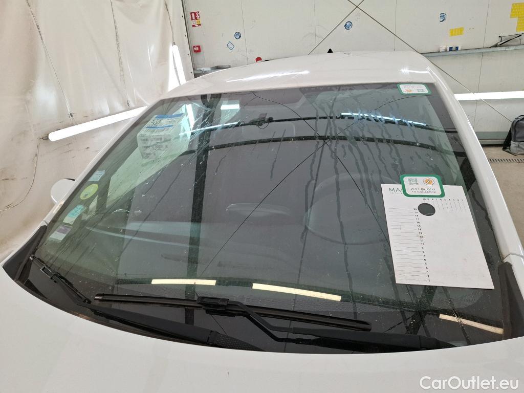  Renault  Clio  IV Air MediaNav 1.5 dCi 75CV BVM5 E6 #42