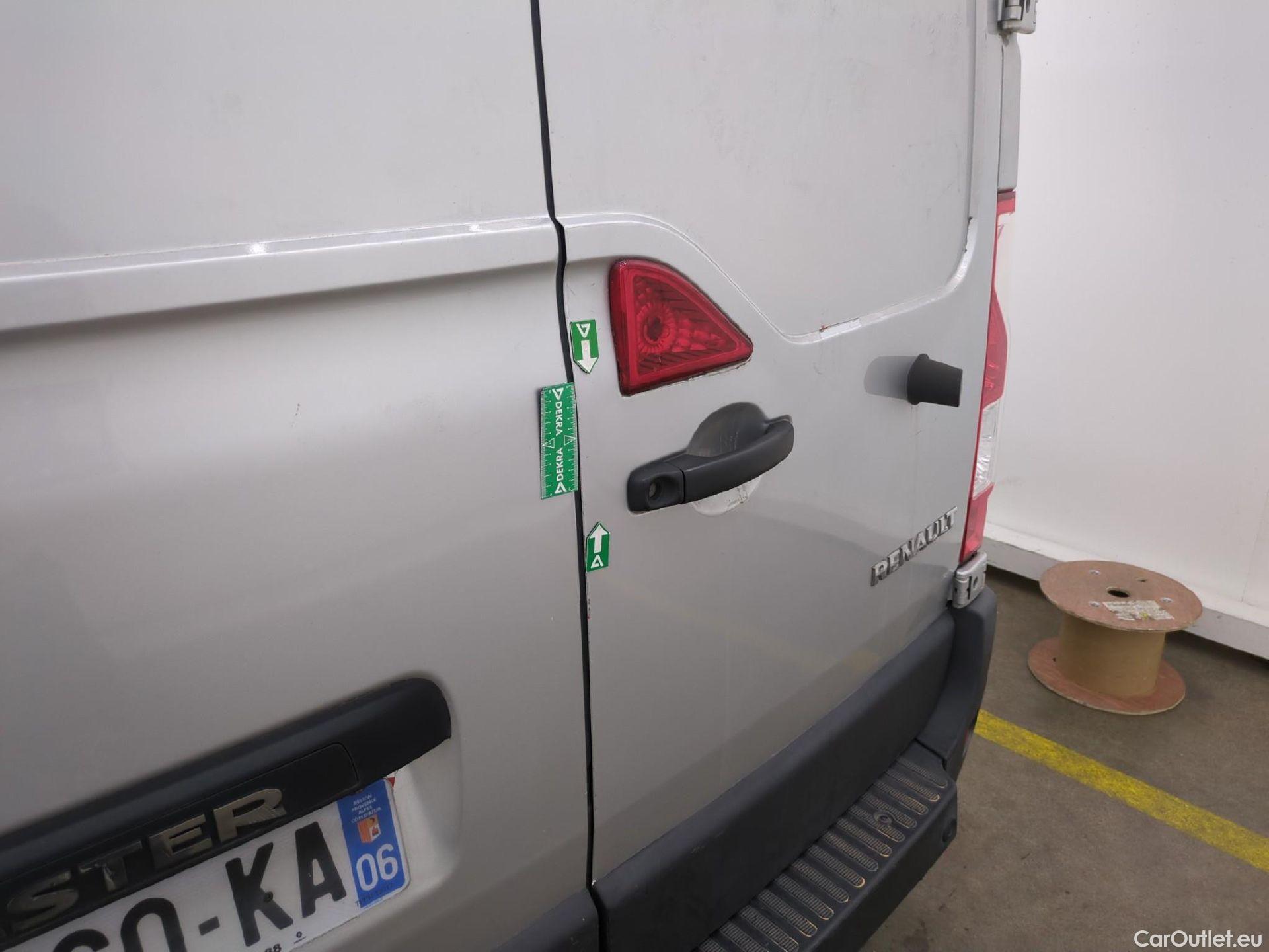  Renault  Master RENAULT  / 2019 / 4P / Fourgon tôlé FG Tr GCF F3500 L2H3 Energy dCi 150 #54