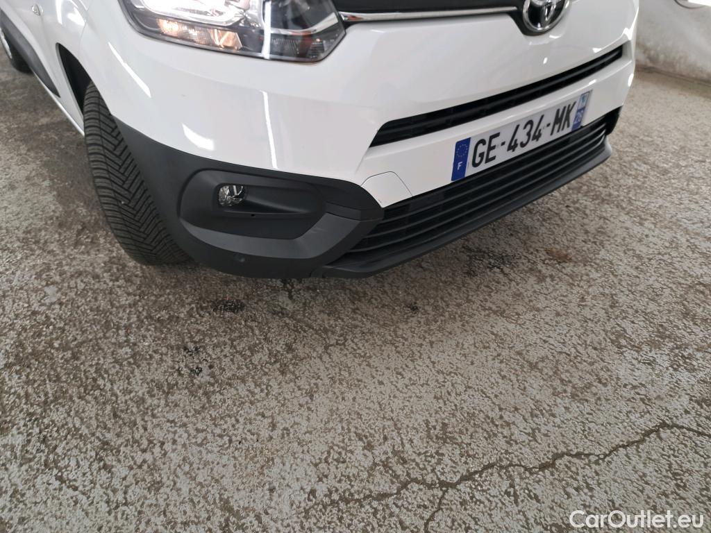  Toyota  Proace TOYOTA  City / 2019 / 4P / Fourgonnette 1.5 Medium 100 D-4D Business #1