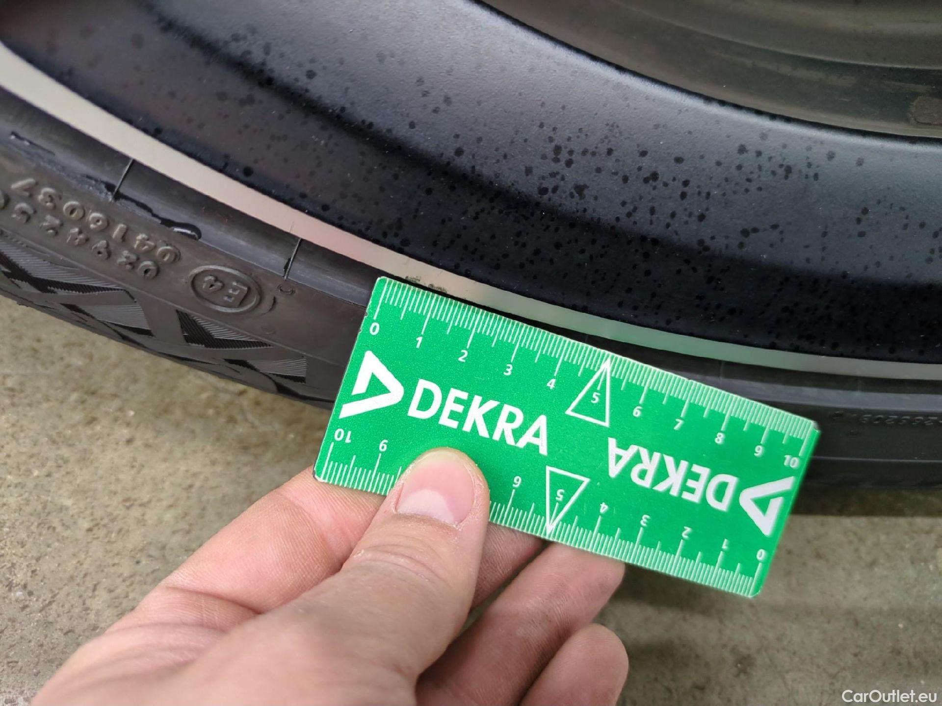  Mercedes  CLA-Klasse MERCEDES-BENZ CLA Coupe 4p Coupé CLA 180 d Business Line BA7 #17