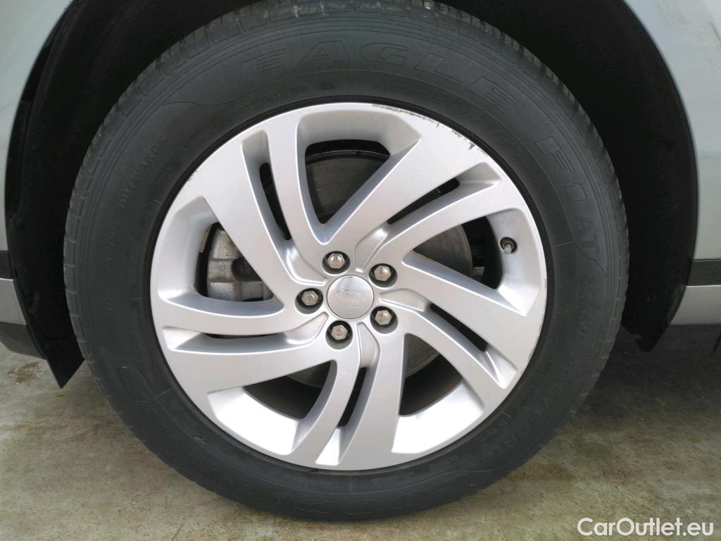  Land Rover  Range Rover Evoque LAND ROVER  / 2018 / 5P / SUV D180 BVA 4WD R-Dynamic S #13