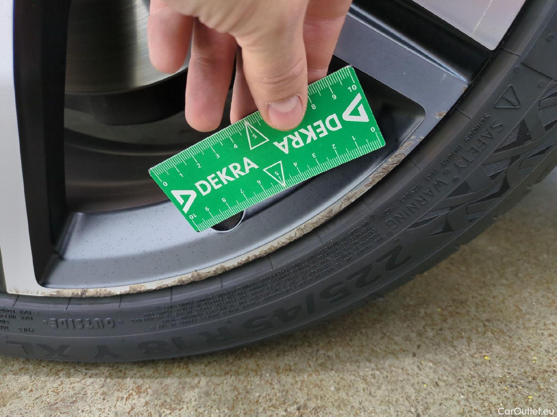  Mercedes  CLA-Klasse MERCEDES-BENZ CLA Coupe 4p Coupé CLA 180 d Business Line BA7 #9