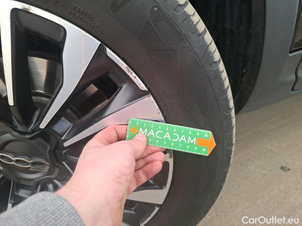  Fiat  500 FIAT X / 2018 / 5P / SUV 1.3 FFly T T4 150ch DCT Cross #19