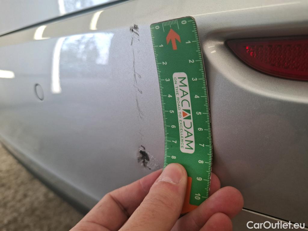  Mercedes  A-Klasse MERCEDES-BENZ Classe A Compact / 2018 / 5P / Berline A 250 e Business Line 8G-DCT #7