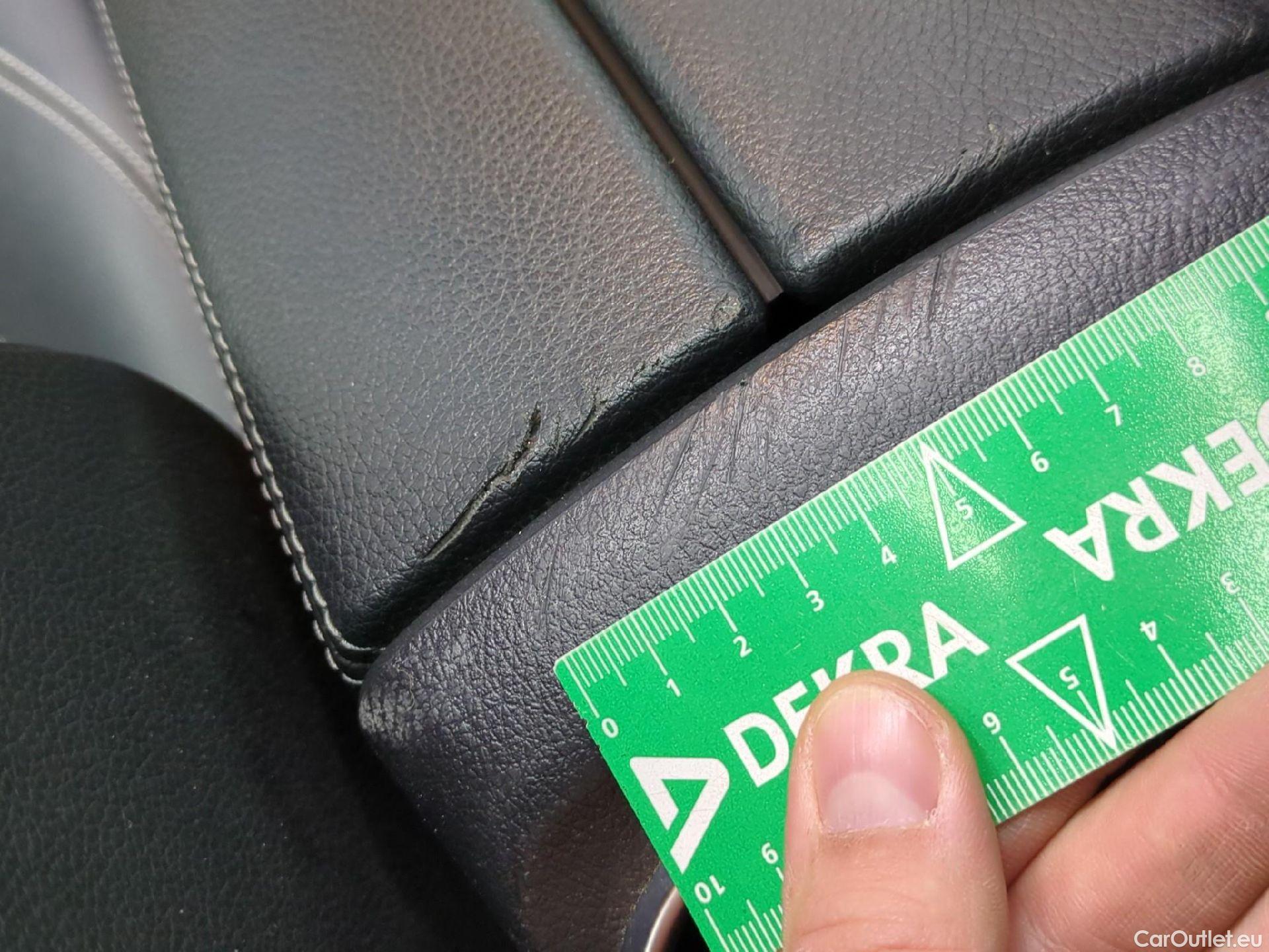  Mercedes  CLA-Klasse MERCEDES-BENZ CLA Coupe 4p Coupé CLA 180 d Business Line BA7 #4