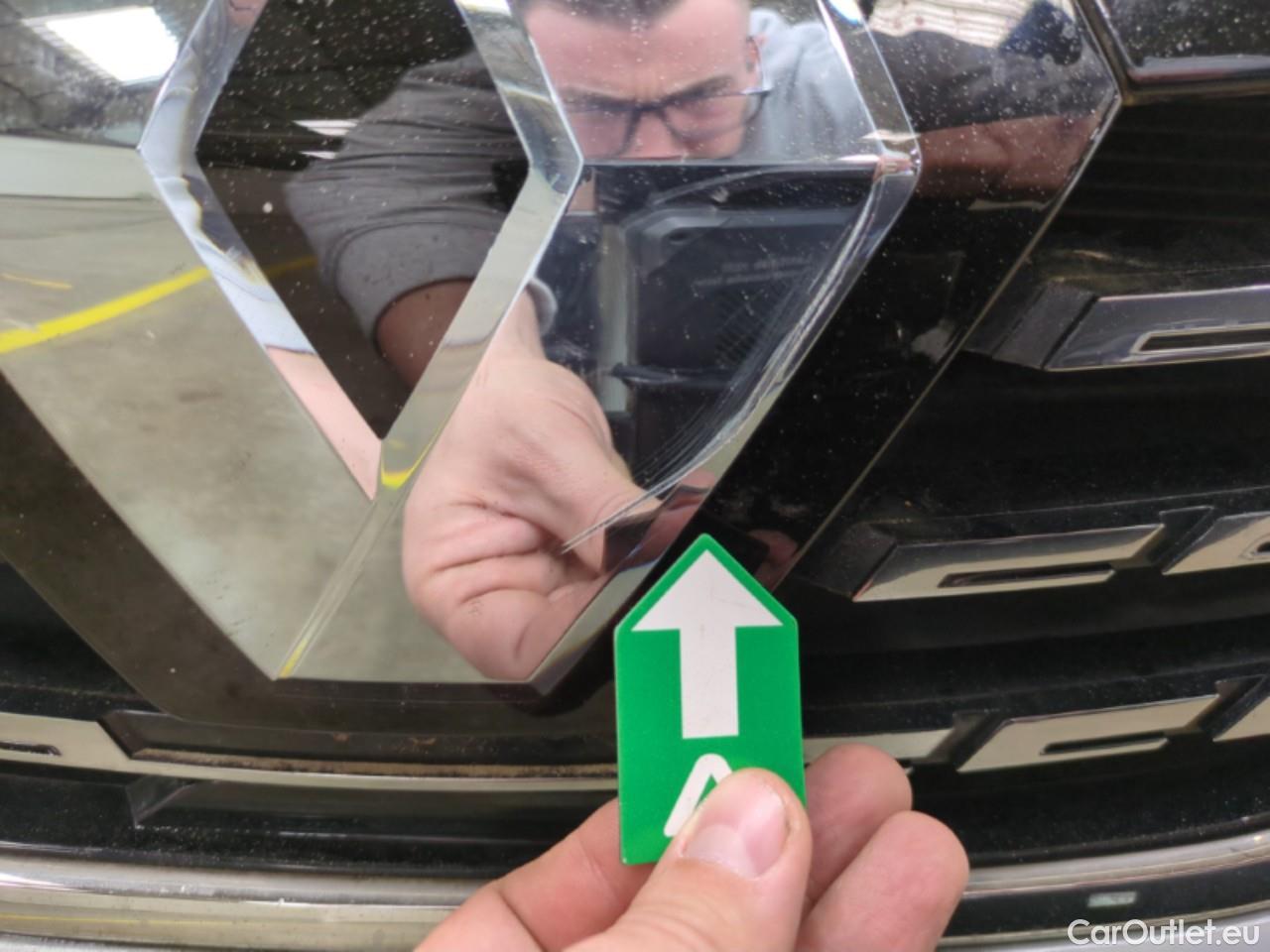  Renault  Megane  IV Berline 5 ptes. Techno 1.5 dCi 115CV BVA7 E6d #32