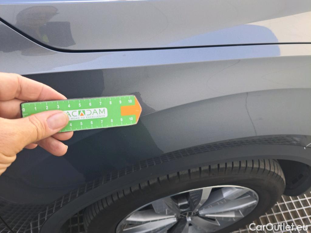  Volkswagen  T-ROC VOLKSWAGEN  / 2017 / 5P / todoterreno Advance R-Line 1.5 TSI 110kW (150CV) DSG #12