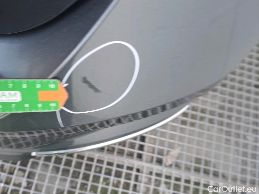  Volkswagen  T-ROC VOLKSWAGEN  / 2017 / 5P / todoterreno Advance R-Line 1.5 TSI 110kW (150CV) DSG #18