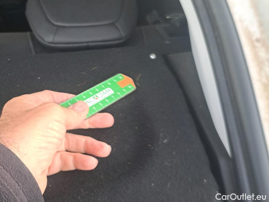  Opel  Corsa OPEL  1.2T XHL 100 CV Elegance #4