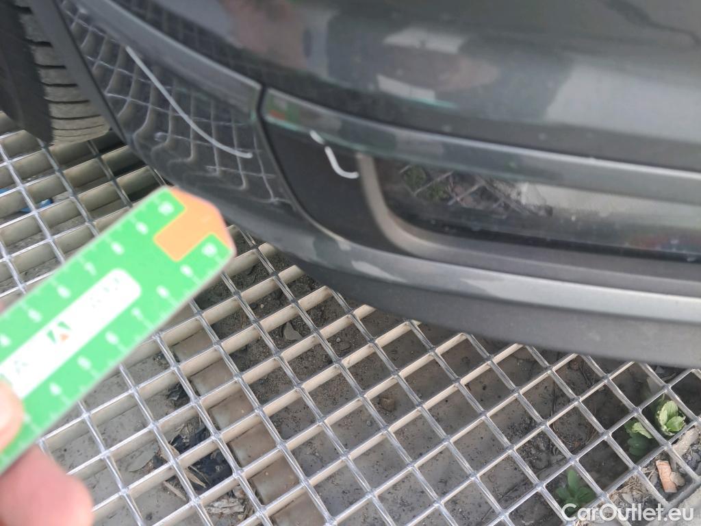  Volkswagen  T-ROC VOLKSWAGEN  / 2017 / 5P / todoterreno Advance R-Line 1.5 TSI 110kW (150CV) DSG #22