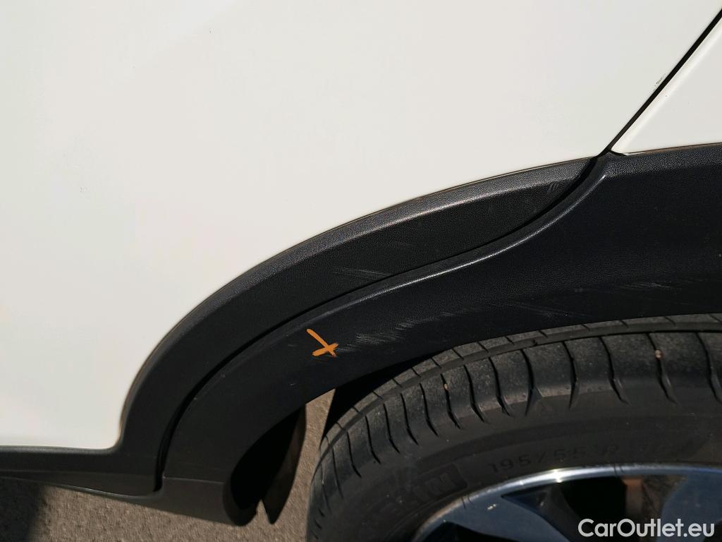  KIA  STONIC KIA  / 2017 / 5P / todoterreno 1.0 T-GDi 88kW (120CV) MHEV iMT Drive #37