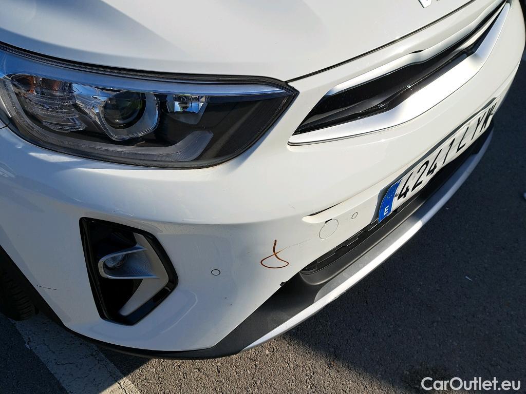  KIA  STONIC KIA  / 2017 / 5P / todoterreno 1.0 T-GDi 88kW (120CV) MHEV iMT Drive #13