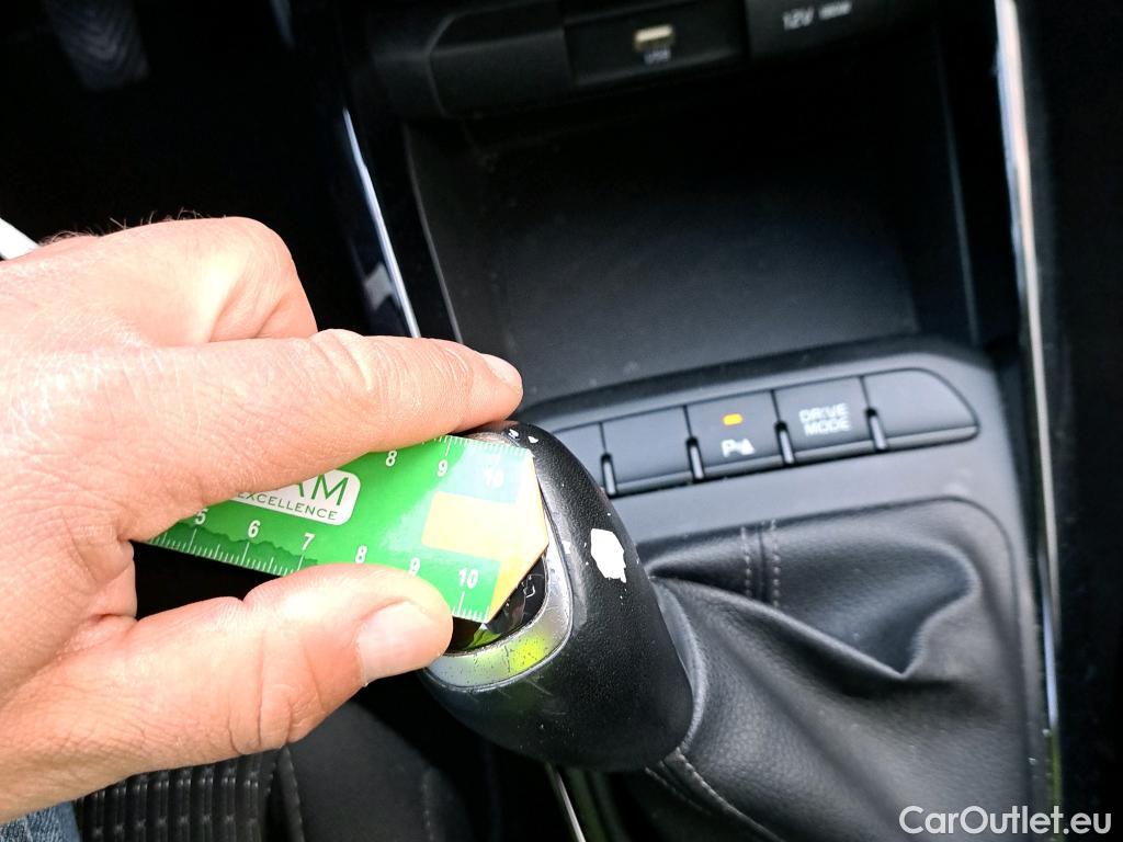  KIA  STONIC KIA  / 2017 / 5P / todoterreno 1.0 T-GDi 88kW (120CV) MHEV iMT Drive #29