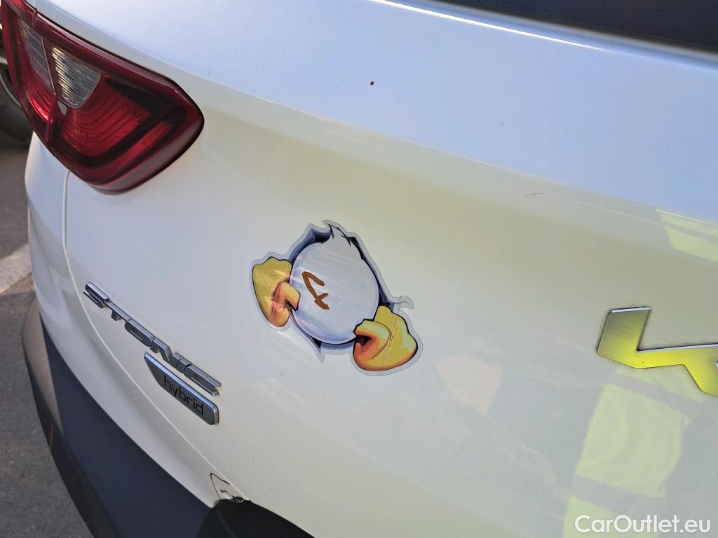  KIA  STONIC KIA  / 2017 / 5P / todoterreno 1.0 T-GDi 88kW (120CV) MHEV iMT Drive #41