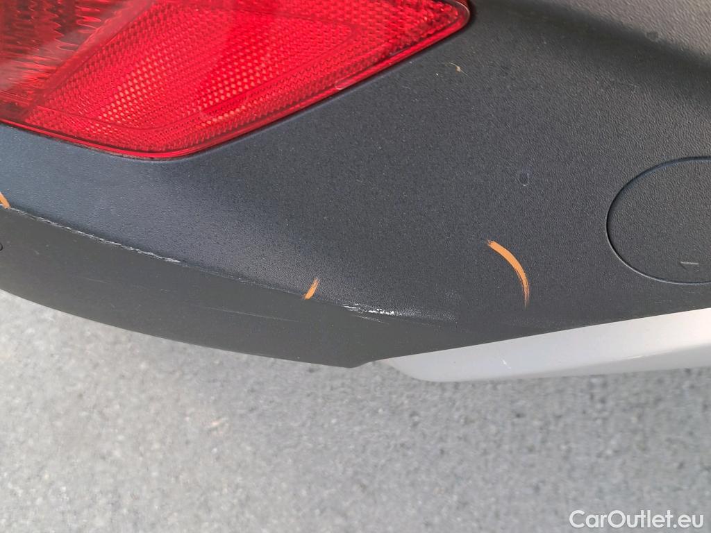  KIA  STONIC KIA  / 2017 / 5P / todoterreno 1.0 T-GDi 88kW (120CV) MHEV iMT Drive #16