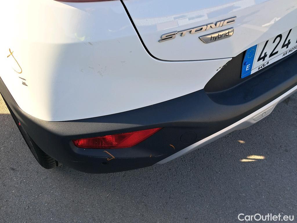  KIA  STONIC KIA  / 2017 / 5P / todoterreno 1.0 T-GDi 88kW (120CV) MHEV iMT Drive #15