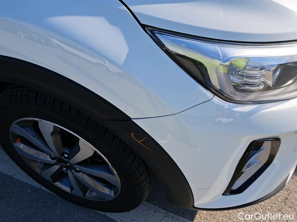  KIA  STONIC KIA  / 2017 / 5P / todoterreno 1.0 T-GDi 88kW (120CV) MHEV iMT Drive #19