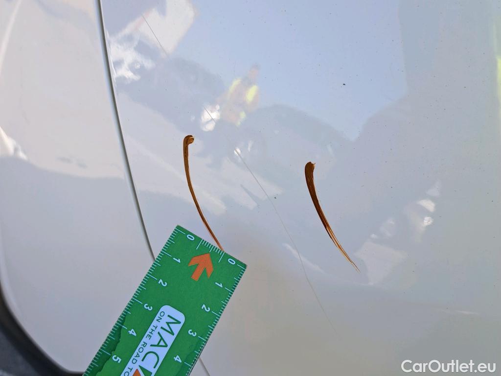  KIA  STONIC KIA  / 2017 / 5P / todoterreno 1.0 T-GDi 88kW (120CV) MHEV iMT Drive #26