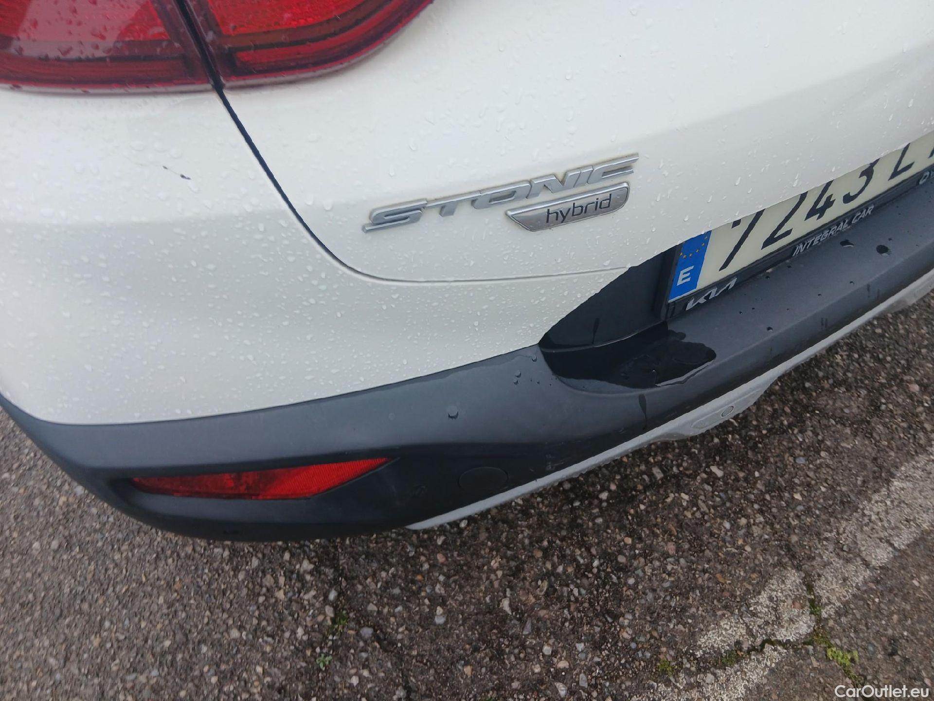  KIA  STONIC KIA  / 2017 / 5P / todoterreno 1.0 T-GDi 74kW (100CV) MHEV iMT Drive #8