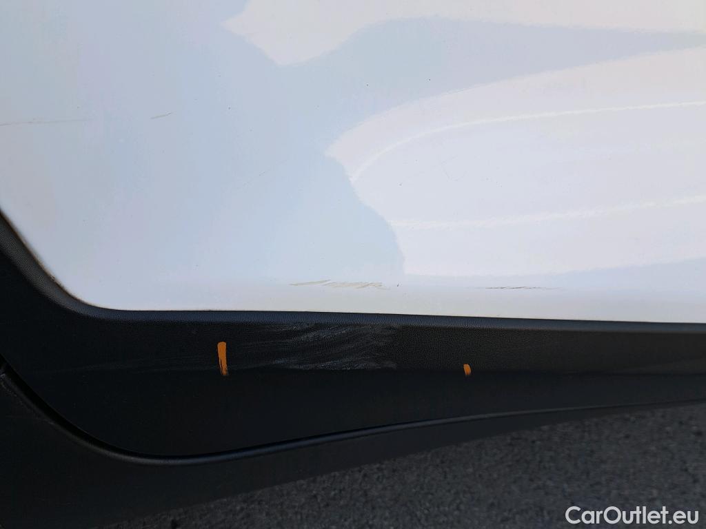  KIA  STONIC KIA  / 2017 / 5P / todoterreno 1.0 T-GDi 88kW (120CV) MHEV iMT Drive #35