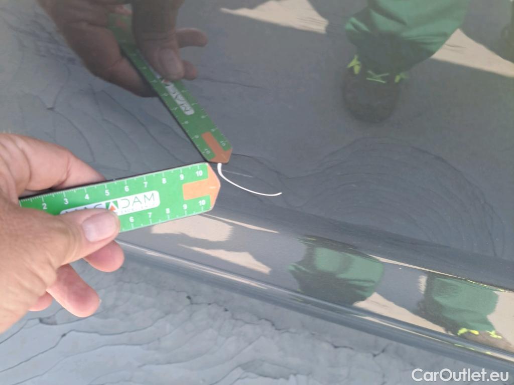  Volkswagen  T-ROC VOLKSWAGEN  / 2017 / 5P / todoterreno Advance R-Line 1.5 TSI 110kW (150CV) DSG #5