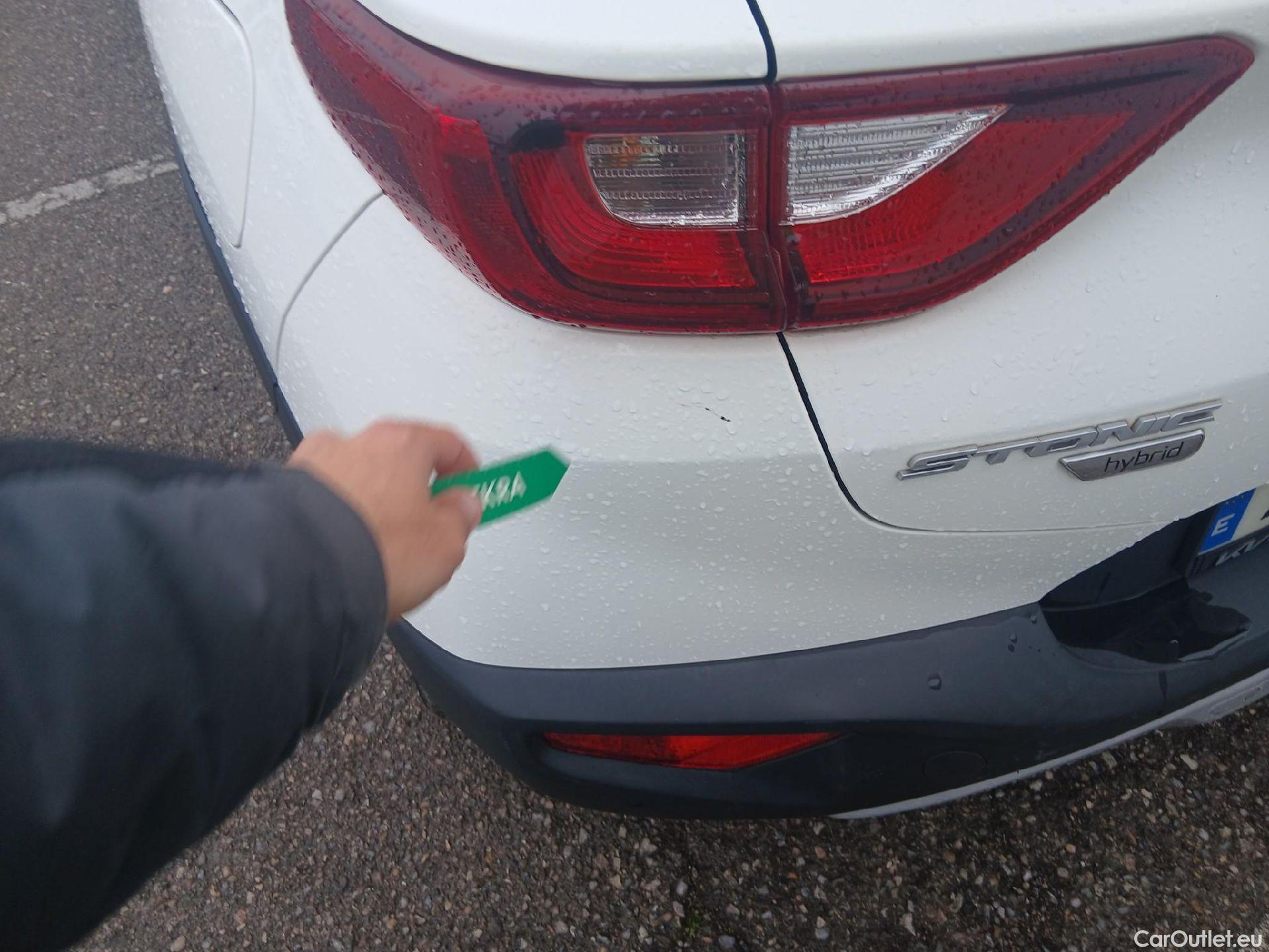  KIA  STONIC KIA  / 2017 / 5P / todoterreno 1.0 T-GDi 74kW (100CV) MHEV iMT Drive #6