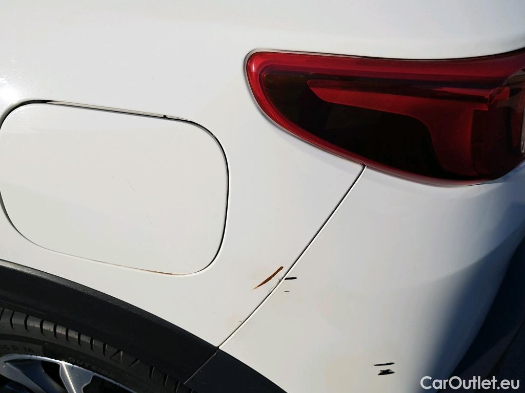  KIA  STONIC KIA  / 2017 / 5P / todoterreno 1.0 T-GDi 88kW (120CV) MHEV iMT Drive #17