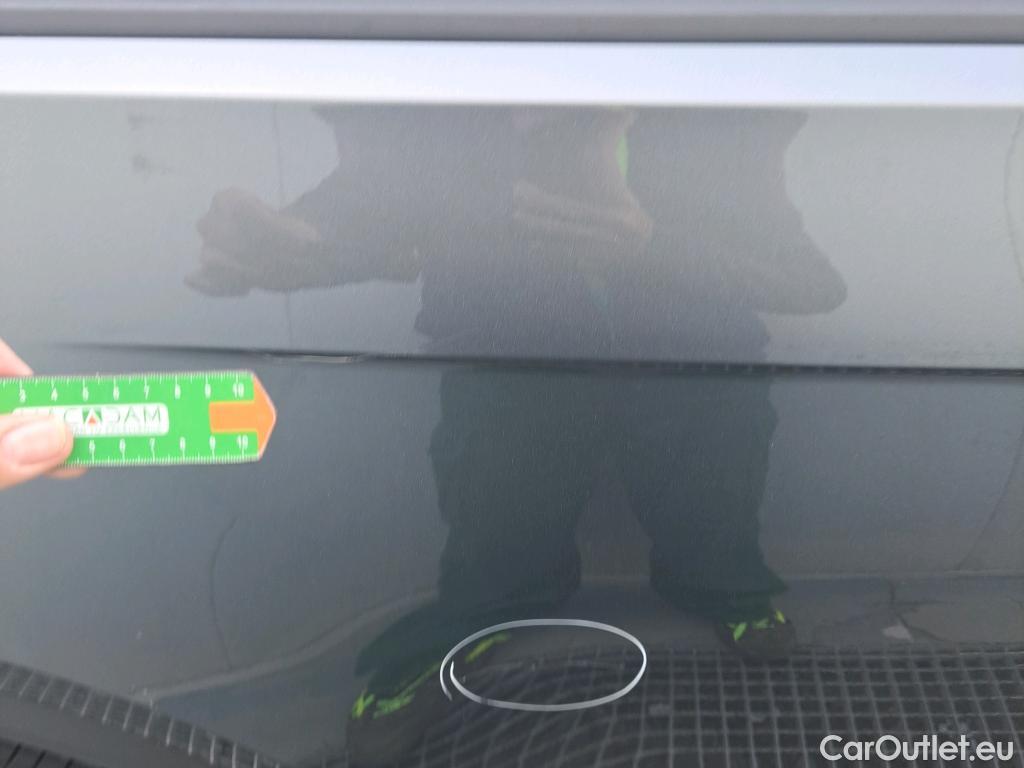  Volkswagen  T-ROC VOLKSWAGEN  / 2017 / 5P / todoterreno Advance R-Line 1.5 TSI 110kW (150CV) DSG #9