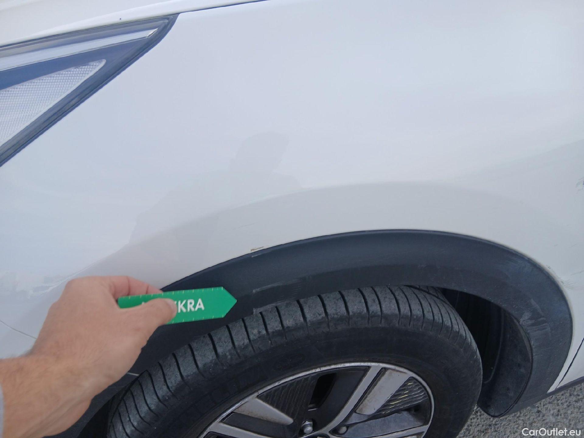  KIA  Niro KIA  / 2019 / 5P / crossover 1.6 GDi HEV 104kW (141CV) Drive #6