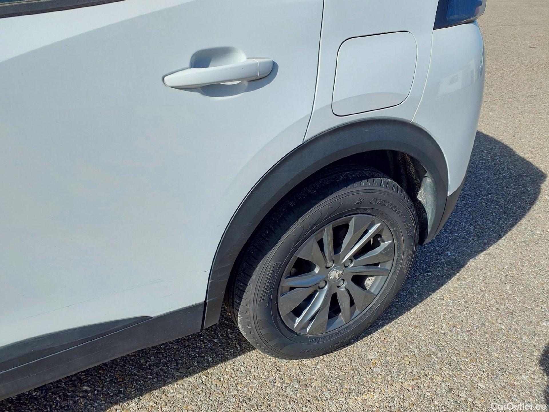  Peugeot  2008 PEUGEOT  / 2019 / 5P / todoterreno Active Pack BlueHDI 81kW (110CV) #6