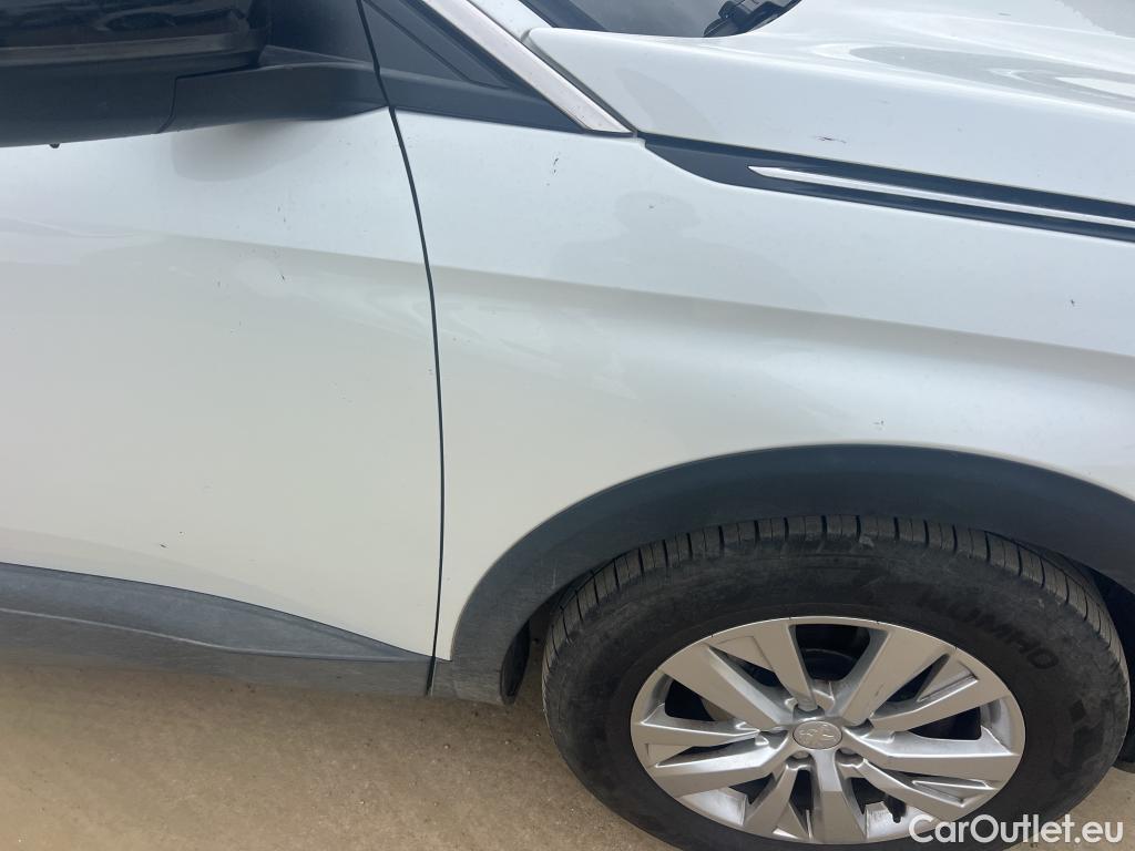  Peugeot  3008 PEUGEOT  / 2020 / 5P / todoterreno 1.2 PureTech 96KW S&S Active Pack EAT8 #18