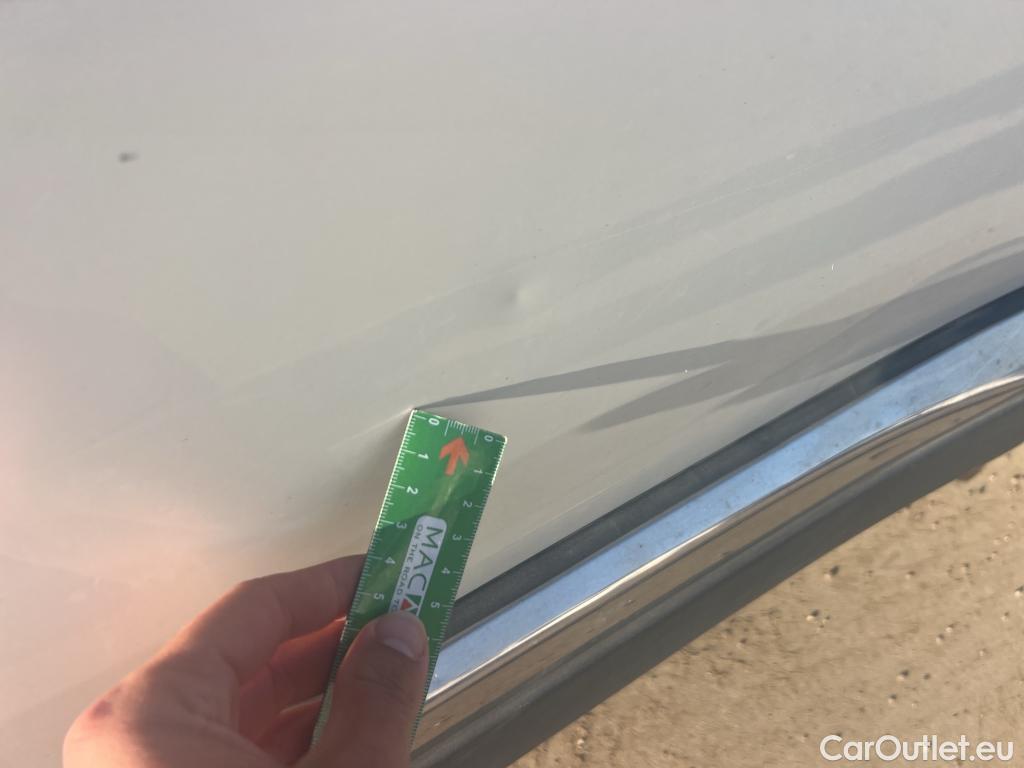  Peugeot  3008 PEUGEOT  / 2020 / 5P / todoterreno 1.5 BlueHDi 96kW S&S Allure Pack EAT8 #2