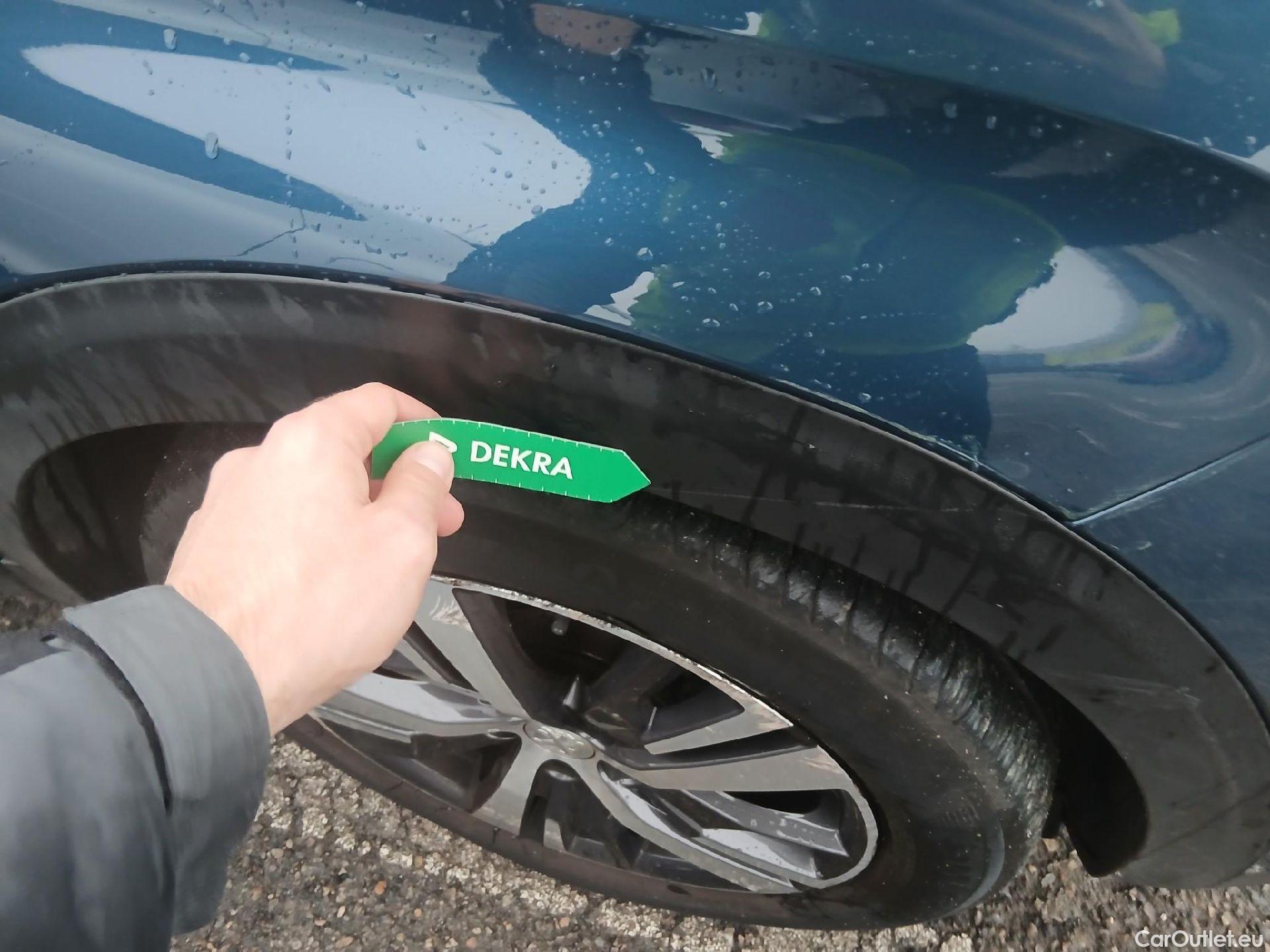  Peugeot  3008 PEUGEOT  / 2020 / 5P / todoterreno 1.5 BlueHDi 96kW (130CV) S&S Allure #23