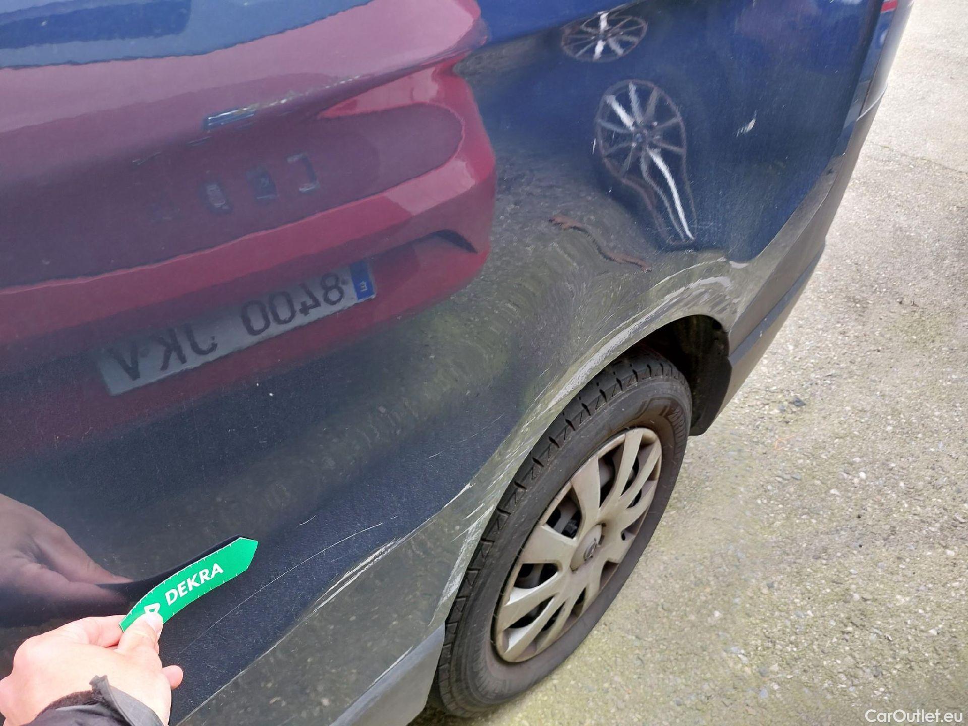  Opel  Vivaro OPEL  / 2014 / 4P / combi 1.6CDTI S/S 92kW (125CV) L2 2.9t Combi-9 **RL 20/04/26 VEHICULO SIN LLAVES** #9