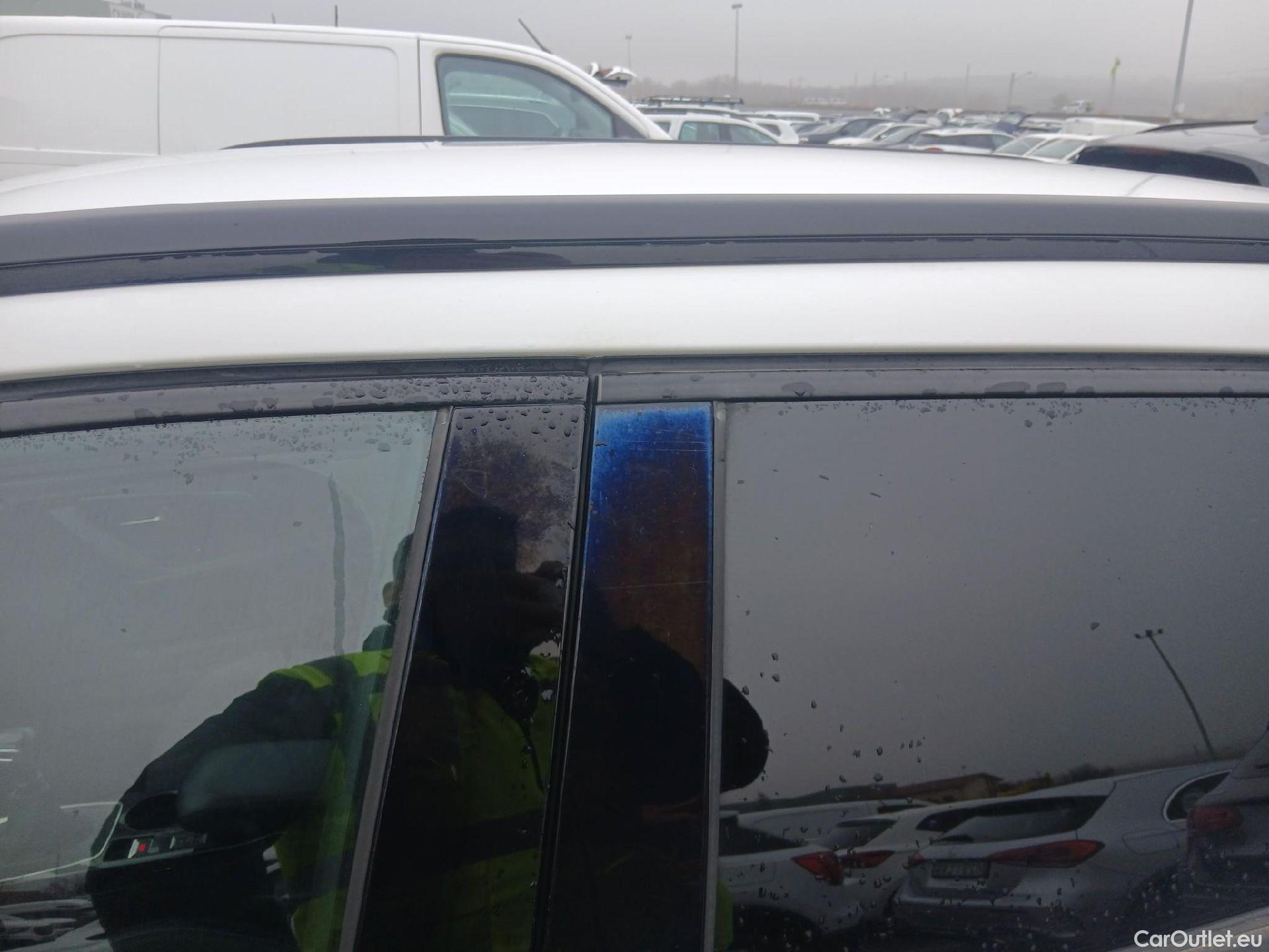  Peugeot  2008 PEUGEOT  / 2019 / 5P / todoterreno Allure BlueHDI 81kW (110CV) #13