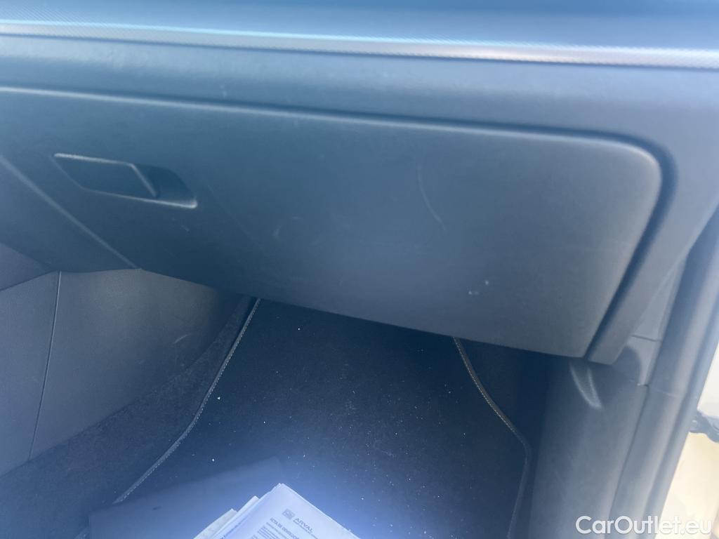  KIA  Sportage KIA  / 2022 / 5P / todoterreno 1.6 T-GDi HEV 171kW (230CV) Tech 4X2 #8