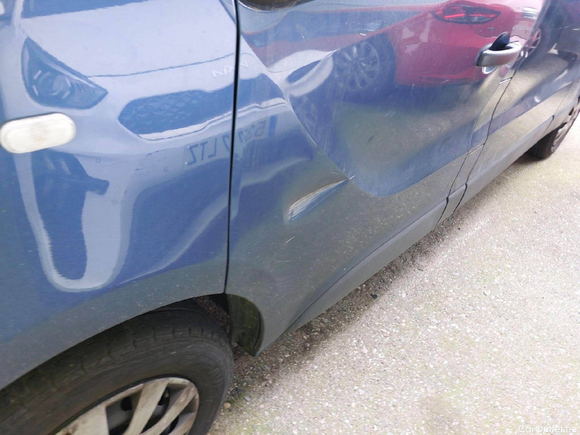  Opel  Vivaro OPEL  / 2014 / 4P / combi 1.6CDTI S/S 92kW (125CV) L2 2.9t Combi-9 **RL 20/04/26 VEHICULO SIN LLAVES** #4