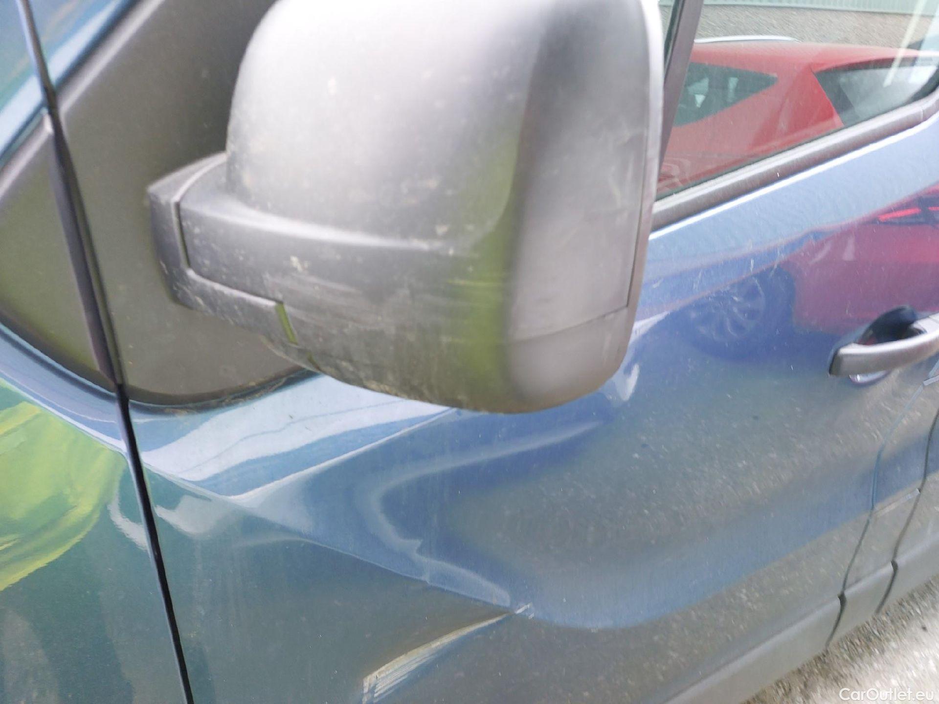  Opel  Vivaro OPEL  / 2014 / 4P / combi 1.6CDTI S/S 92kW (125CV) L2 2.9t Combi-9 **RL 20/04/26 VEHICULO SIN LLAVES** #6