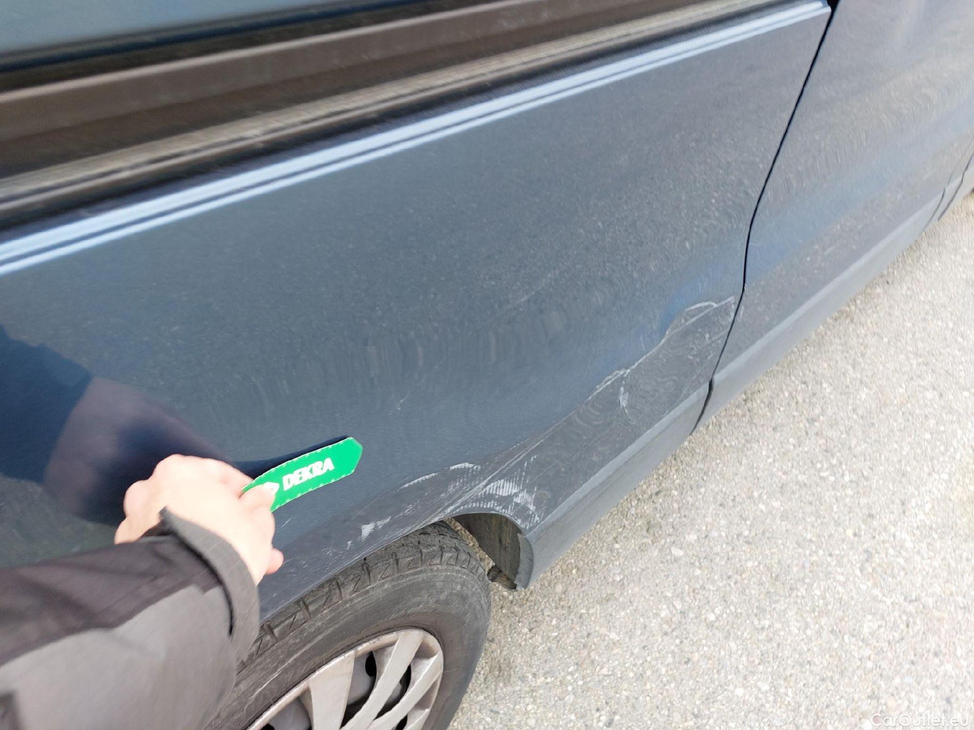  Opel  Vivaro OPEL  / 2014 / 4P / combi 1.6CDTI S/S 92kW (125CV) L2 2.9t Combi-9 **RL 20/04/26 VEHICULO SIN LLAVES** #18