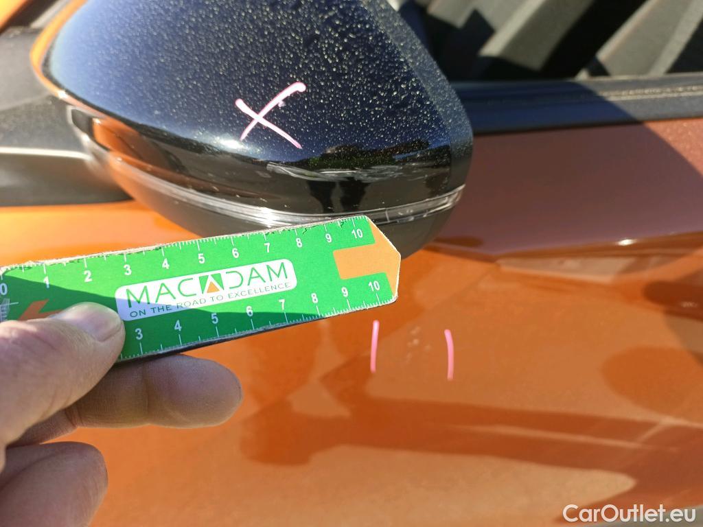  Peugeot  2008 PEUGEOT  / 2019 / 5P / todoterreno Active BlueHDI 81kW (110CV) #18