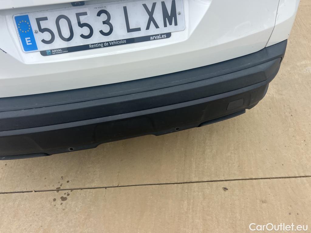  Peugeot  3008 PEUGEOT  / 2020 / 5P / todoterreno 1.2 PureTech 96KW S&S Active Pack EAT8 #31