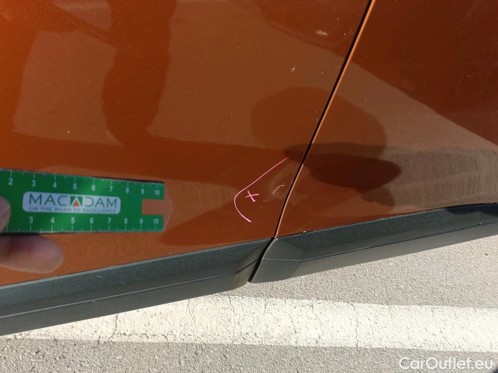  Peugeot  2008 PEUGEOT  / 2019 / 5P / todoterreno Active BlueHDI 81kW (110CV) #2