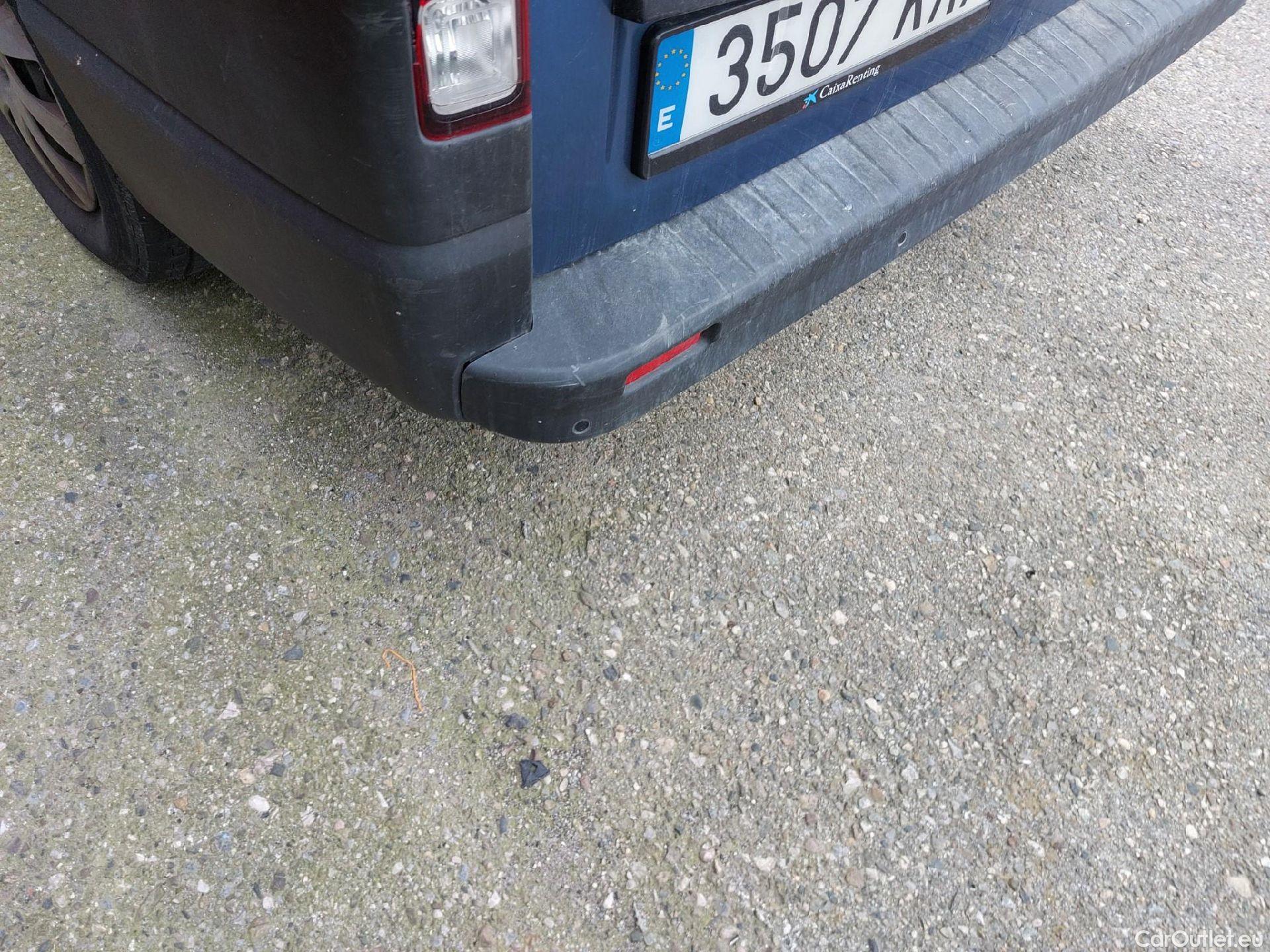  Opel  Vivaro OPEL  / 2014 / 4P / combi 1.6CDTI S/S 92kW (125CV) L2 2.9t Combi-9 **RL 20/04/26 VEHICULO SIN LLAVES** #12