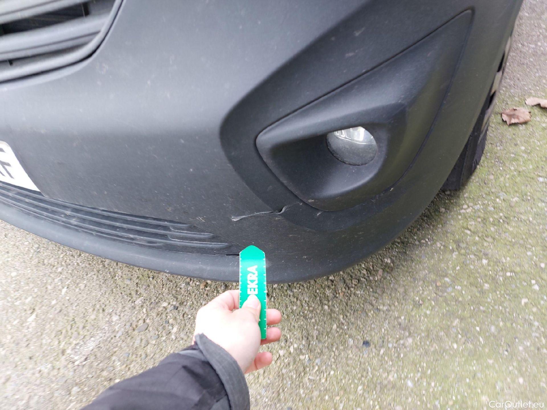  Opel  Vivaro OPEL  / 2014 / 4P / combi 1.6CDTI S/S 92kW (125CV) L2 2.9t Combi-9 **RL 20/04/26 VEHICULO SIN LLAVES** #2