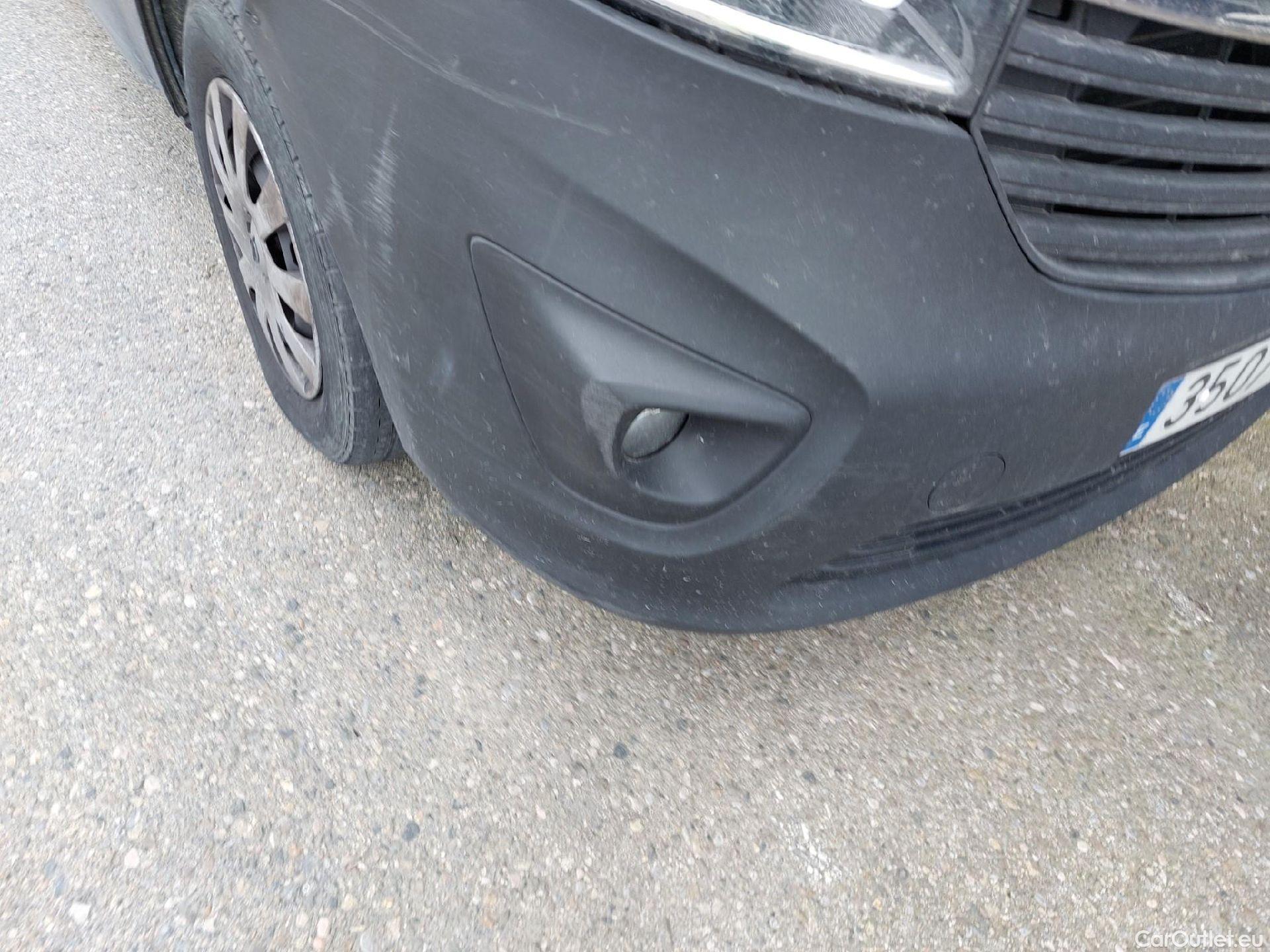  Opel  Vivaro OPEL  / 2014 / 4P / combi 1.6CDTI S/S 92kW (125CV) L2 2.9t Combi-9 **RL 20/04/26 VEHICULO SIN LLAVES** #1