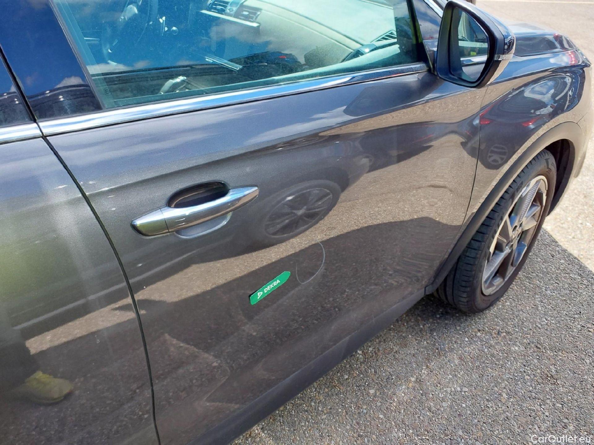  DS  DS7 DS DS 7 Crossback / 2017 / 5P / todoterreno BlueHDi DE 96kW (130CV) Auto. SO CHIC #17