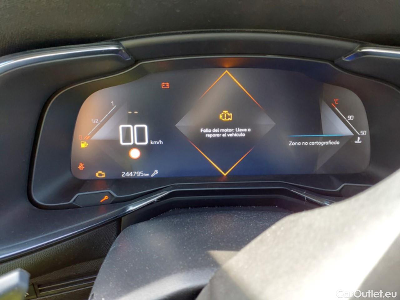  DS  DS7 DS DS 7 Crossback / 2017 / 5P / todoterreno BlueHDi DE 96kW (130CV) Auto. SO CHIC #19