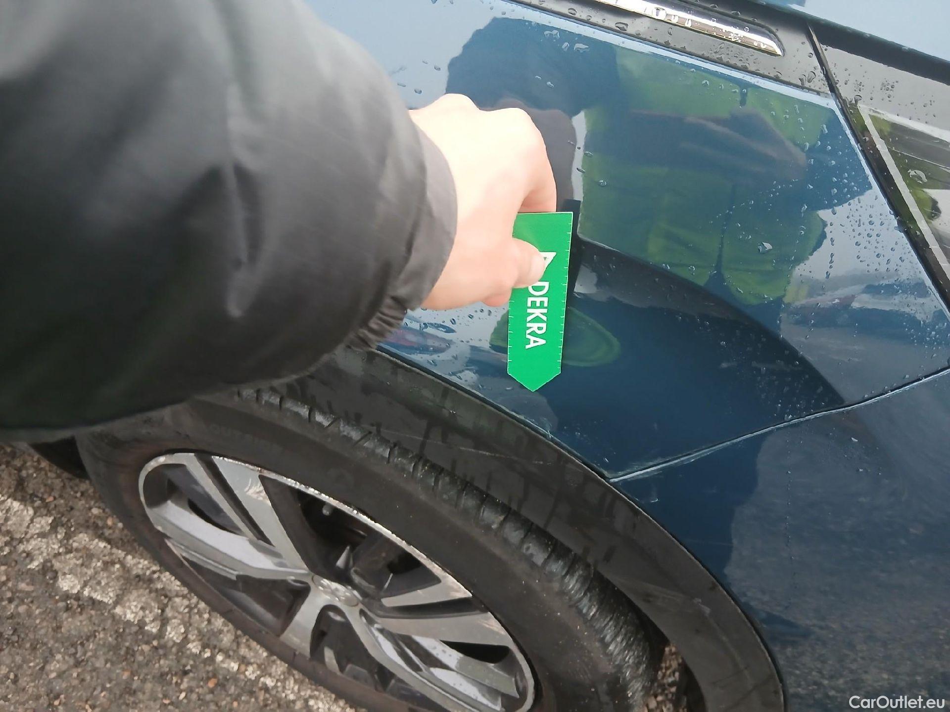  Peugeot  3008 PEUGEOT  / 2020 / 5P / todoterreno 1.5 BlueHDi 96kW (130CV) S&S Allure #20