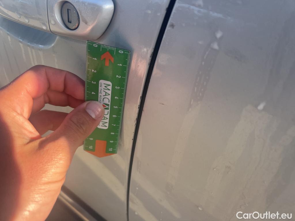  Peugeot  3008 PEUGEOT  / 2020 / 5P / todoterreno 1.5 BlueHDi 96kW S&S Allure Pack EAT8 #9