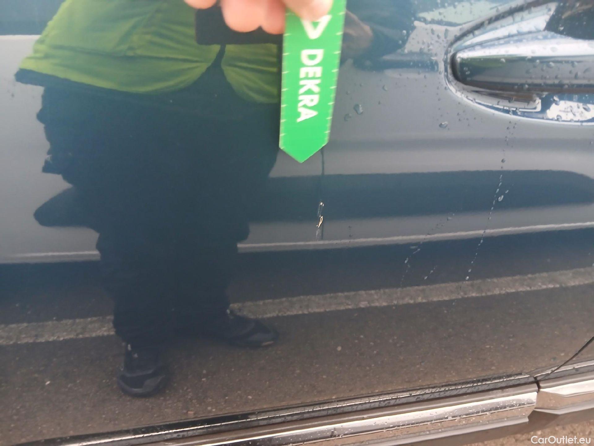  Peugeot  3008 PEUGEOT  / 2020 / 5P / todoterreno 1.5 BlueHDi 96kW (130CV) S&S Allure #5